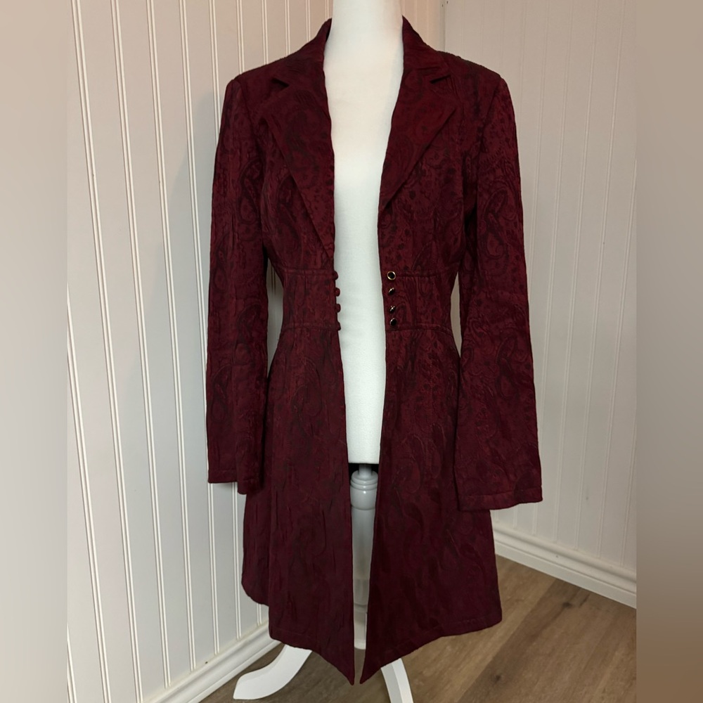 Women’s Blazer, Size 8, Dark red and black